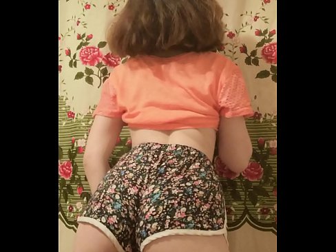 ❤️ Sexy ung babe tar av seg shortsen på kamera ❌ Porno hos oss no.ladyxxxporno.ru